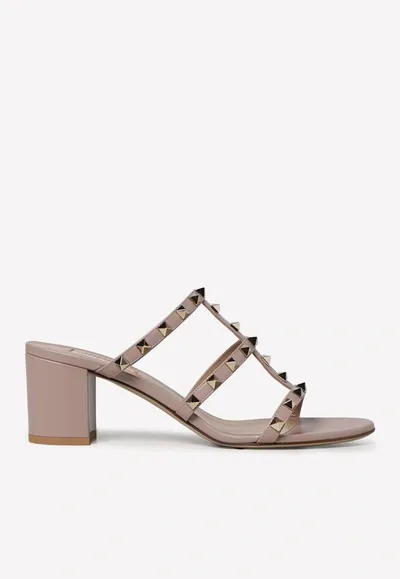 Valentino Garavani 70 Rockstud Leather Mules In Beige