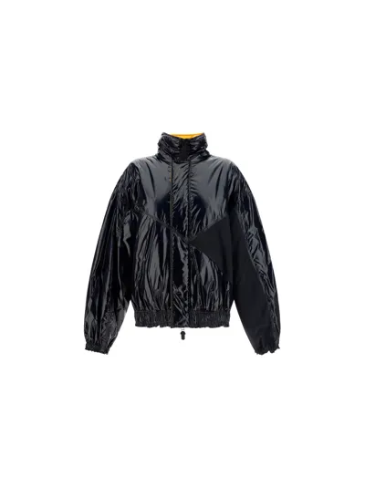 Moncler Logo Patch Padded Jacket In Black