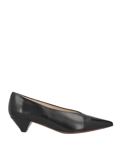 Tod's Leather Pumps In Black