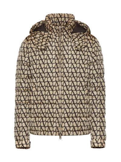 Valentino Collared Jacket With Long Sleeves And Quilted Design In Beige Black