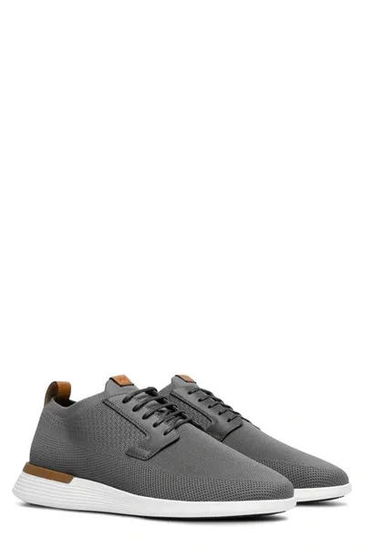 Wolf & Shepherd Swiftknit™ Derby In Gray,white