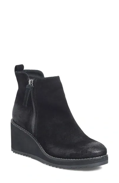 Söfft Emeline Waterproof Wedge Bootie In Black