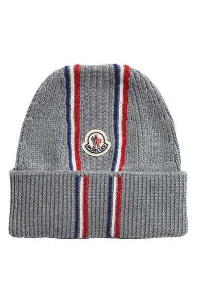 Moncler Logo Wool Beanie In Grey