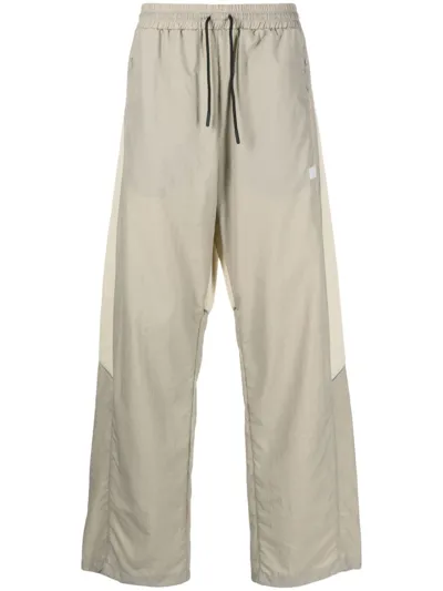 Reebok Elasticated-waist Ripstop Track Pants In Neutrals