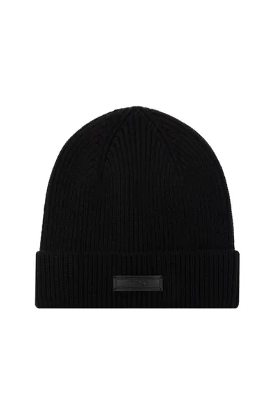 Versace Logo Patch Knitted Beanie In Black