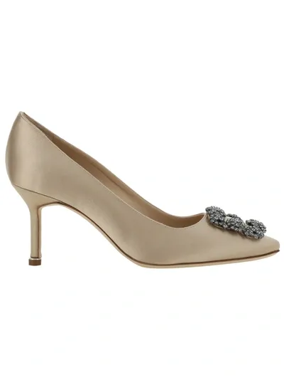 Manolo Blahnik Hangisi Crystal-buckle Pumps In Nude