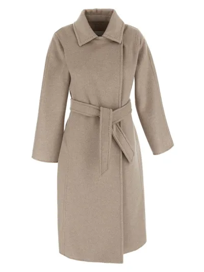 Max Mara Manuela Icon Coat In Beige