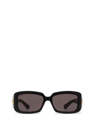 Gucci Eyewear Rectangular Frame Sunglasses In Black