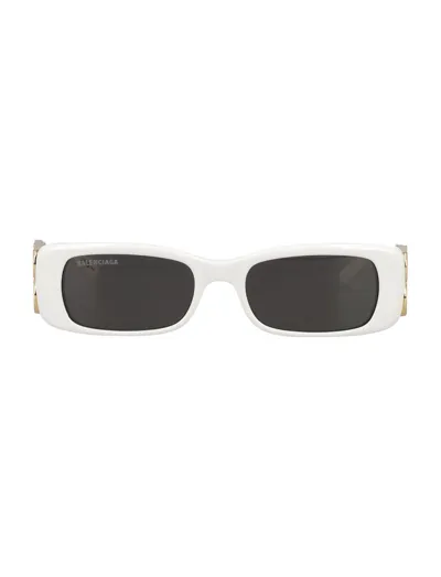 Balenciaga Eyewear Rectangular Frame Sunglasses In White