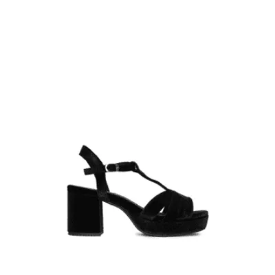 Esska Charlie Velvet Heels In Black