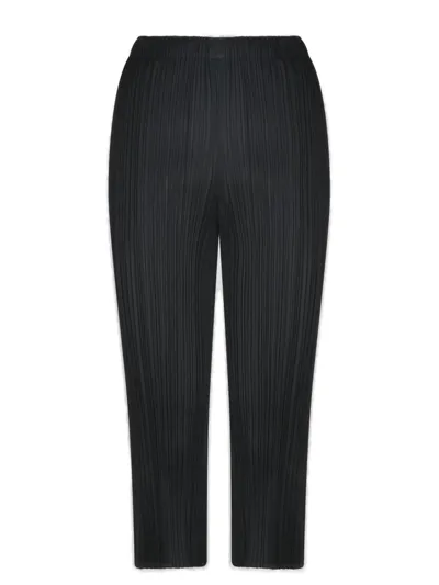 Issey Miyake Pleated Cropped Trousers In Black