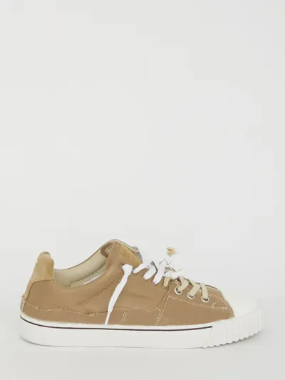 Maison Margiela Evolution Low-top Sneakers In Neutrals