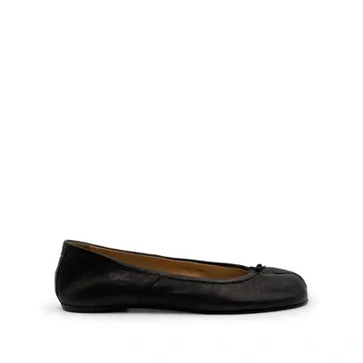 Maison Margiela Tabi Ballerina Shoes In Black