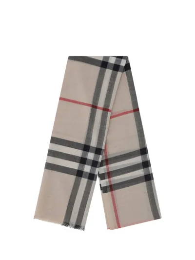 Burberry Giant Check Frayed In Multi