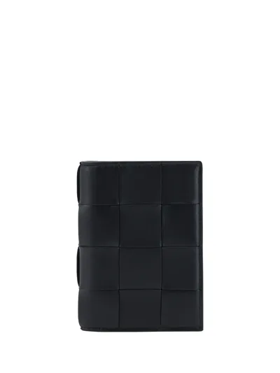 Bottega Veneta Passport Holder In Black-gold