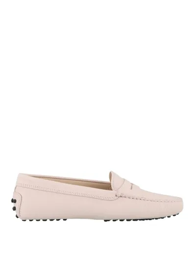 Tod's Gommino Classic Powder Leather Loafers In Rosado Claro