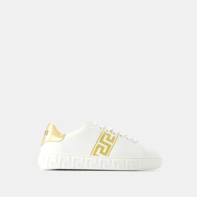 Versace La Greca Sneakers In Grey