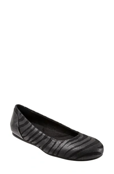 Softwalk Sonoma Flat In Black Zebra Leather