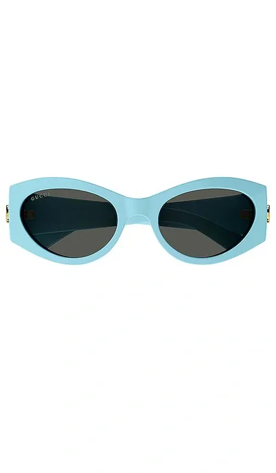 Gucci Acetate Cat Eye In Shiny Solid Light Blue