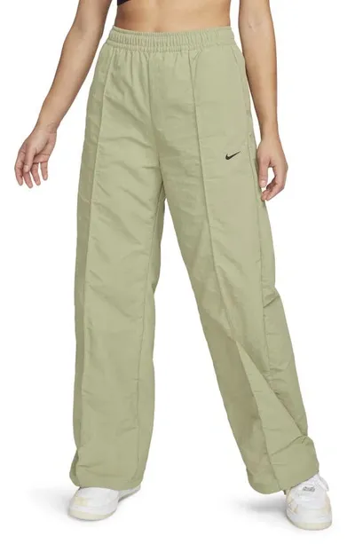 Nike Women's  Sportswear Everything Wovens Mid-rise Open-hem Pants In Green