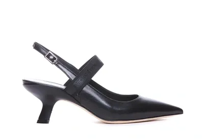 Vic Matie With Heel In Black