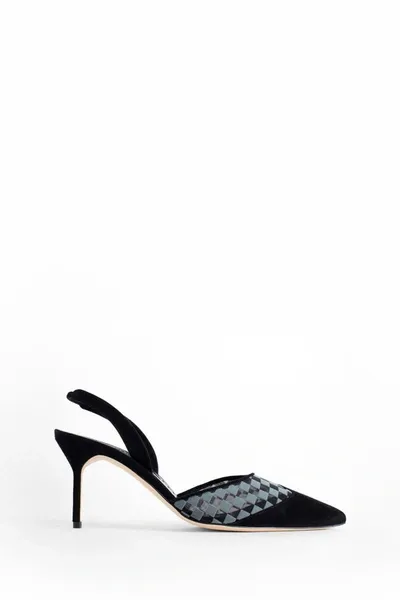 Manolo Blahnik Pumps In Black