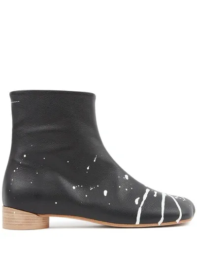 Mm6 Maison Margiela Anatomic 30mm Paint Splatter-detail Boots In Black