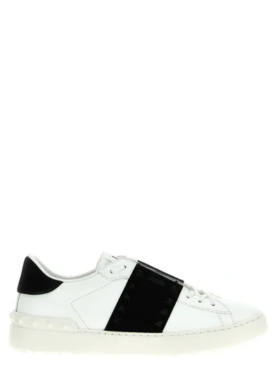 Valentino Garavani Rockstud Untitled Sneakers In Black