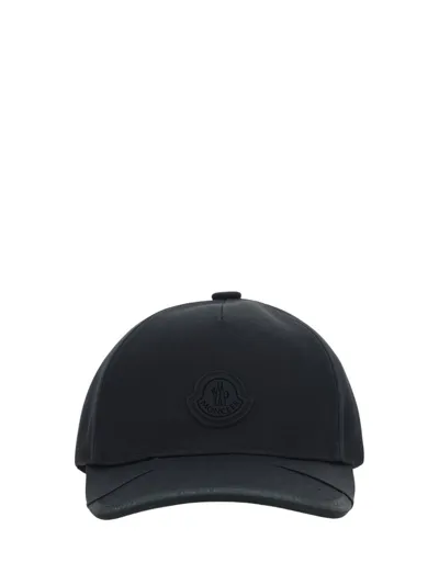 Moncler Logo Patch Curved Peak Baseball Cap In Black