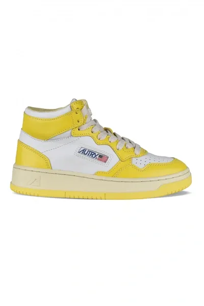 Autry Mid Medalist Sneakers In Yellow