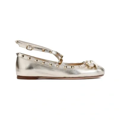 Valentino Garavani Rockstud Metallic Leather Ballet Flats In Platinum