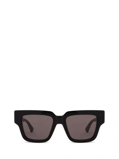 Bottega Veneta Sunglasses In Black