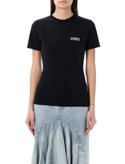 Vetements Fitted Tee In Black