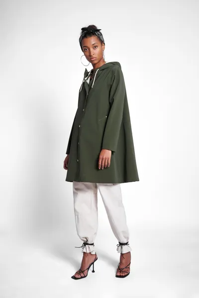 Stutterheim Mosebacke Matte Raincoat In Green