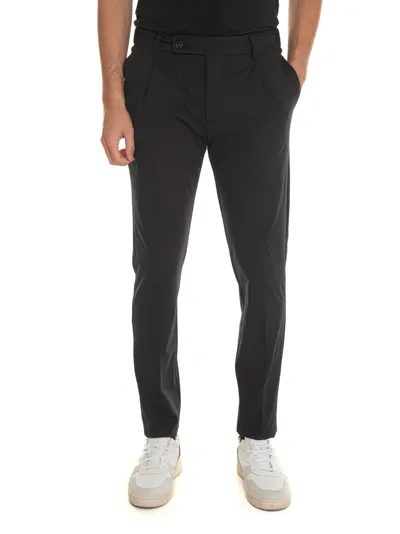 Berwich Xretro Chino In Black