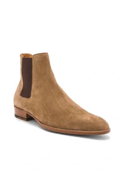 Saint Laurent Suede Wyatt Chelsea Boots In Sigar