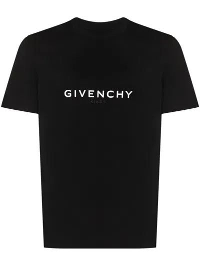 Givenchy T-shirt In Black