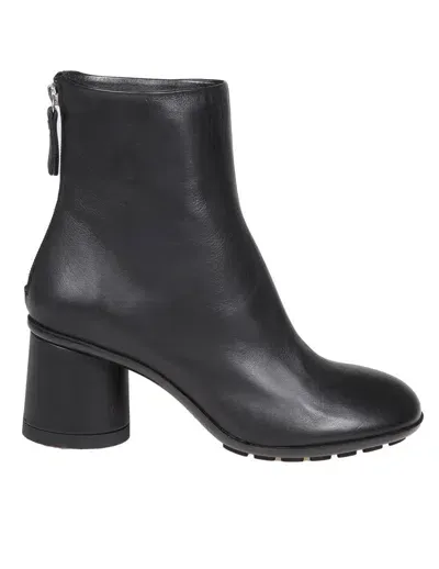 Agl Attilio Giusti Leombruni Agl Leather Ankle Boot In Black