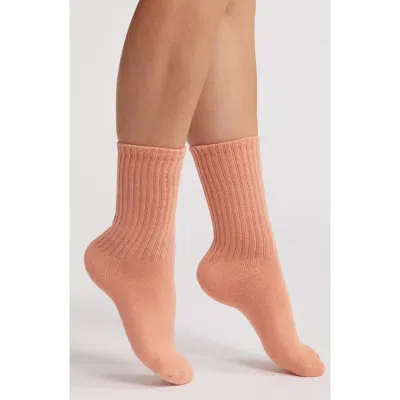 American Trench The Solids Crew Socks In Pink