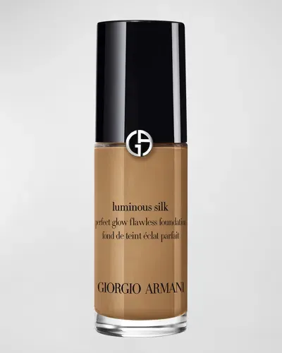 Armani Collezioni Luminous Silk Perfect Glow Flawless Oil-free Foundation Mini In . (tan To Deep With Golden Undertone)