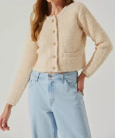 Astr Myrtle Cardigan Sweater Cream S In White