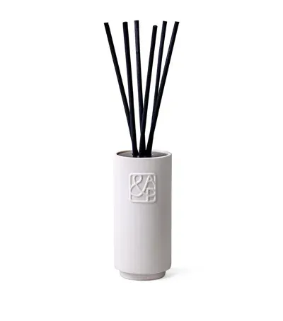 August & Piers Saint Diffuser Gift Set In White