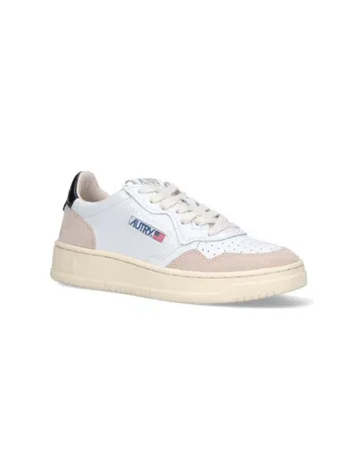 Autry Low Medalist 01 Sneakers In White