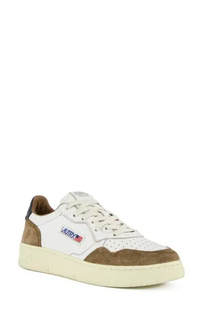 Autry Medalist Low Sneakers In White