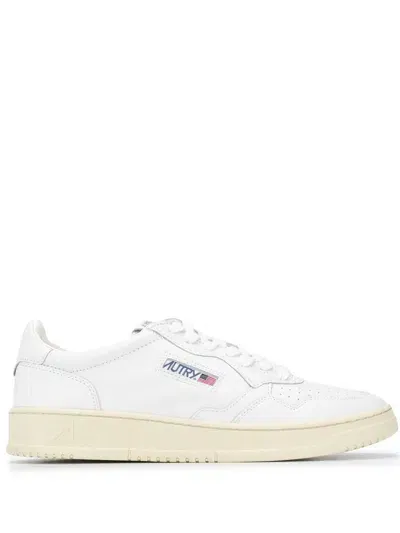 Autry Medalist Low-top Sneakers In Leat/leat Wht/wht