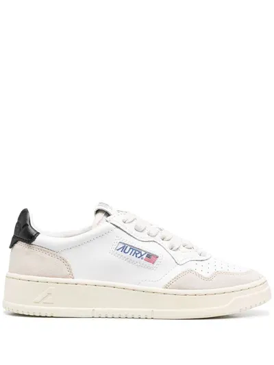 Autry Chic  Sneakers With Luxurious Leather Blend And Stylish Design In White