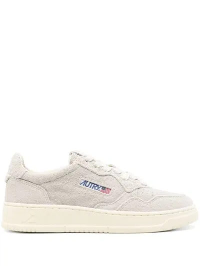 Autry Medalist Low Wom  Suede/47 White Shoes In S415 White