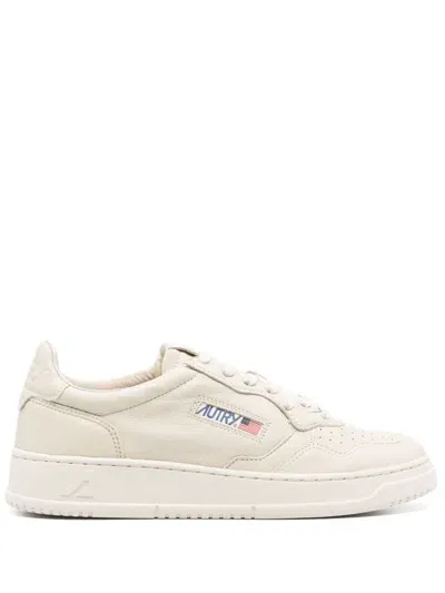 Autry Medalist Sneakers In Cream