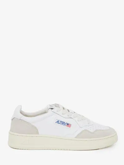 Autry Medalist Sneakers In White