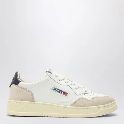 Autry Medalist Low Sneakers In White